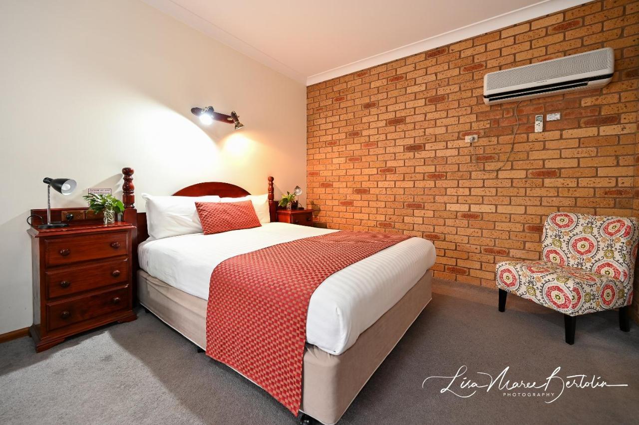 Narrandera Club Motor Inn Buitenkant foto