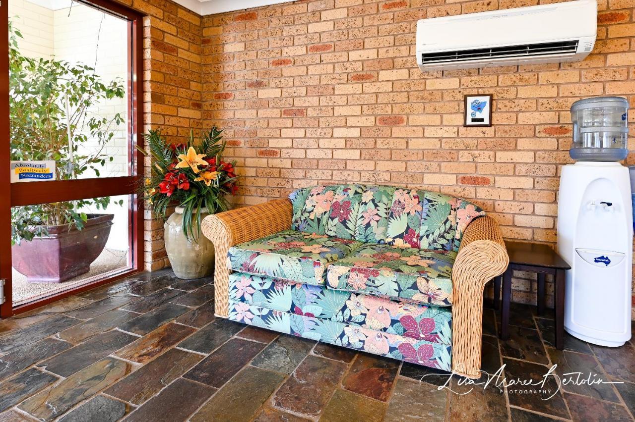 Narrandera Club Motor Inn Buitenkant foto