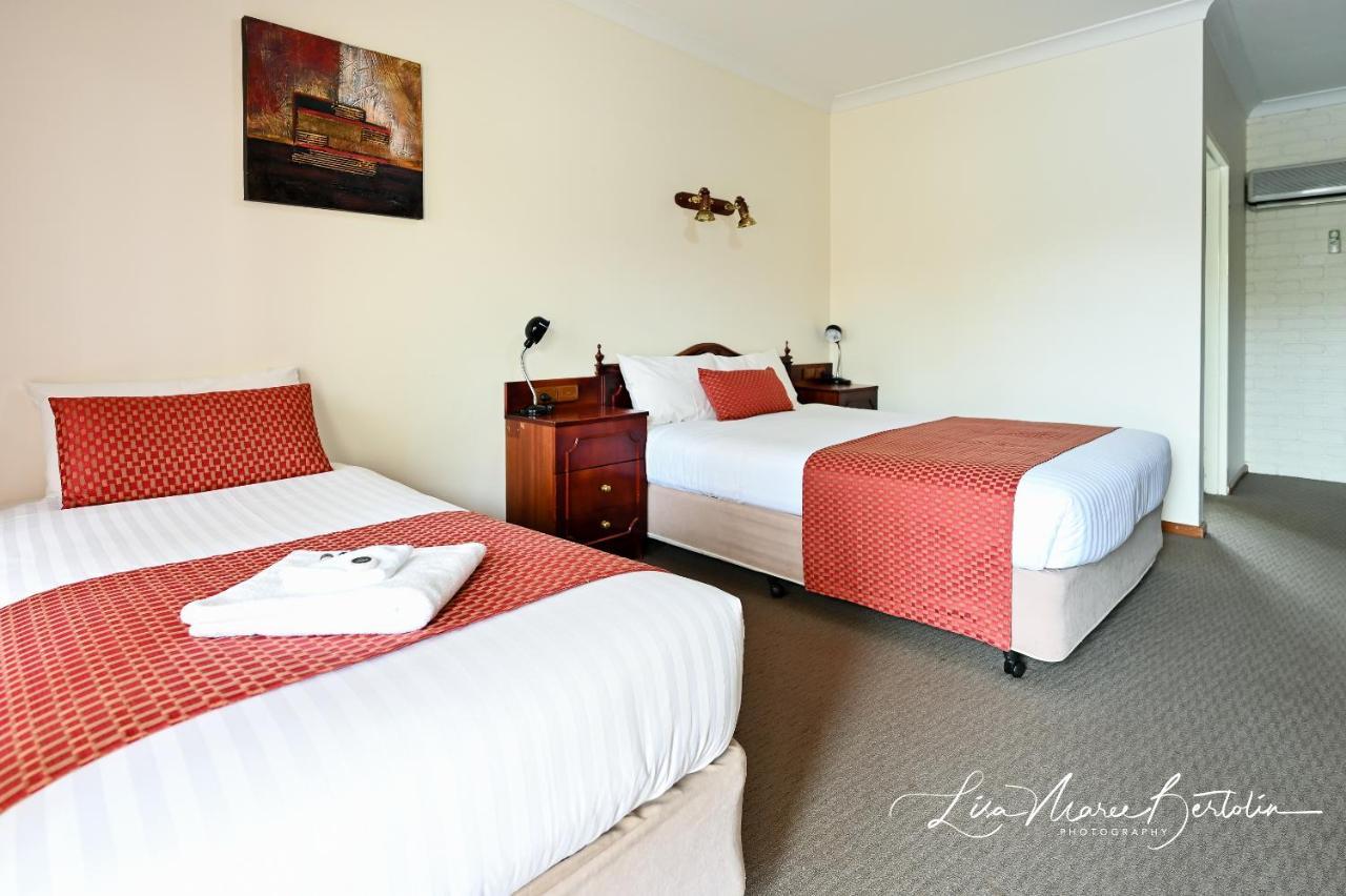 Narrandera Club Motor Inn Buitenkant foto
