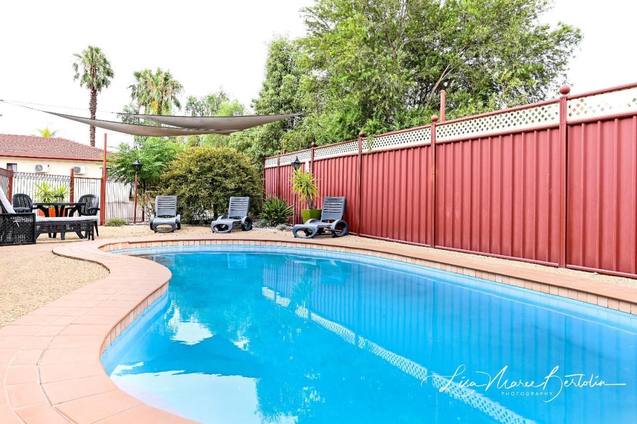 Narrandera Club Motor Inn Buitenkant foto