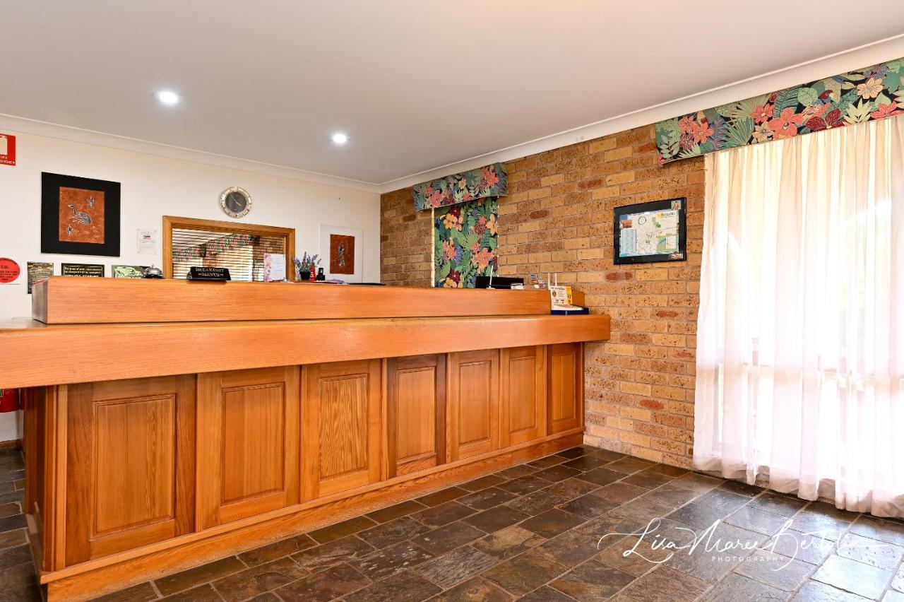 Narrandera Club Motor Inn Buitenkant foto