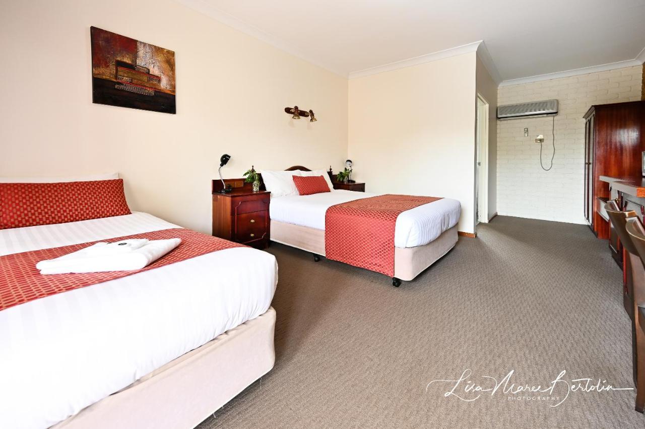 Narrandera Club Motor Inn Buitenkant foto