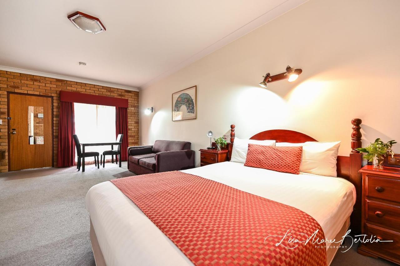 Narrandera Club Motor Inn Buitenkant foto